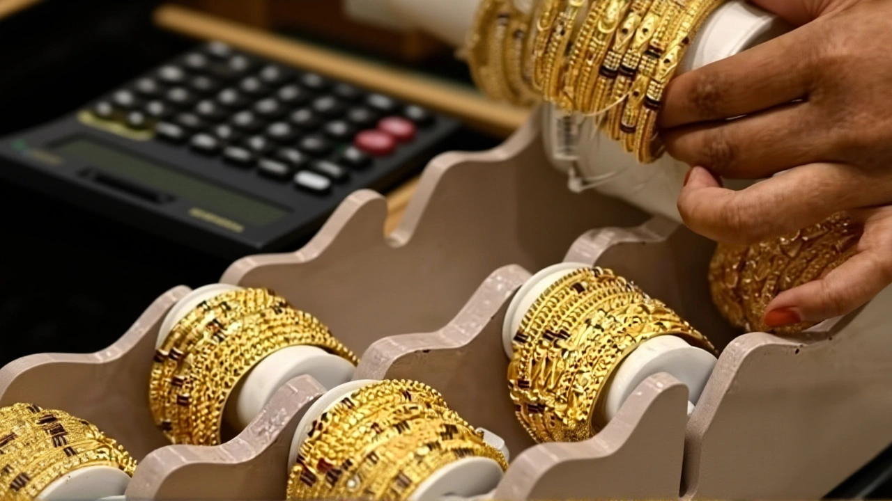 Gold Prices Spike to ₹1,34,800/10g on Dhanteras as Silver Falls in Delhi
